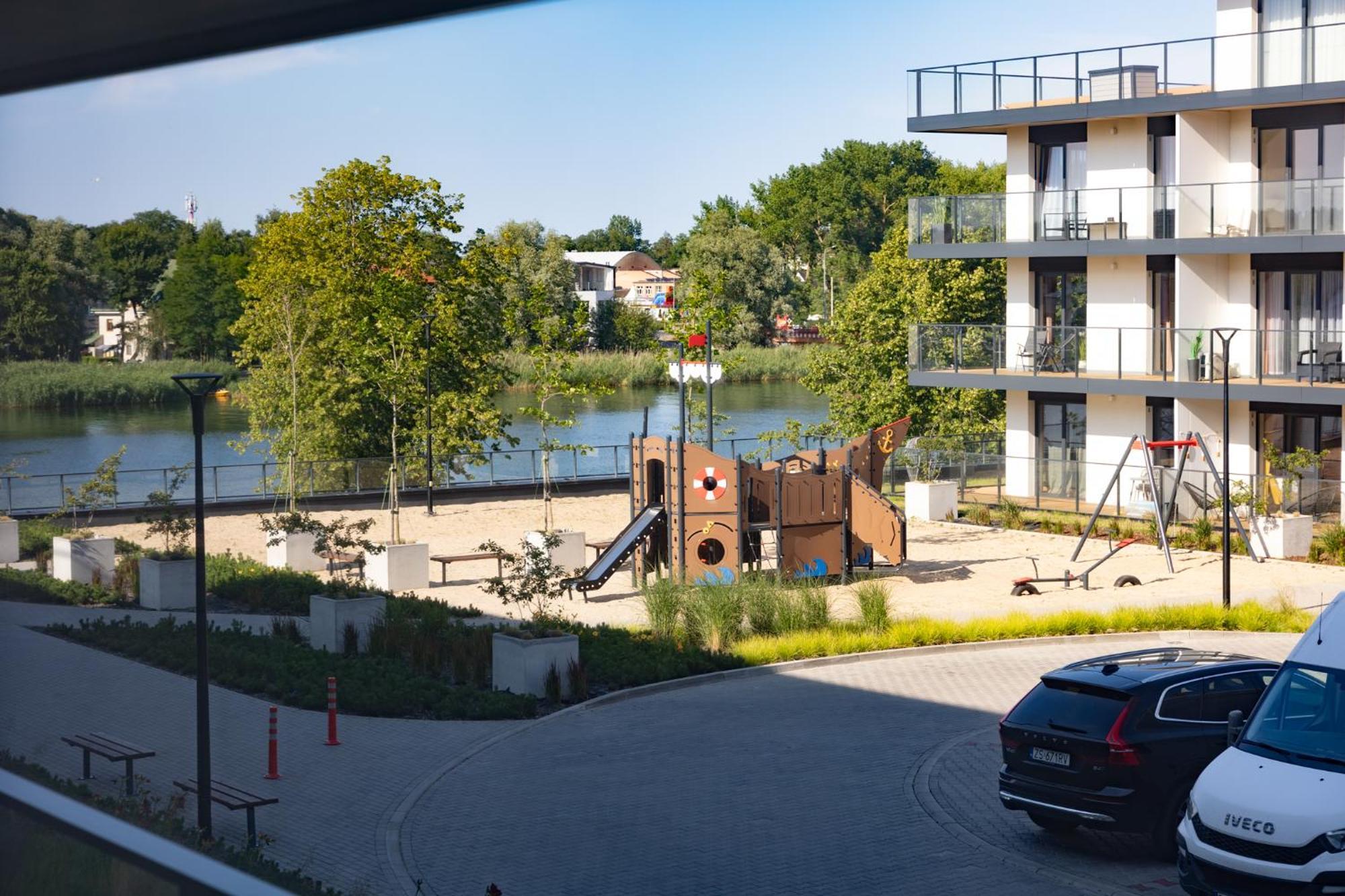 Z Mewami - Bridge & Apartment Dziwnów